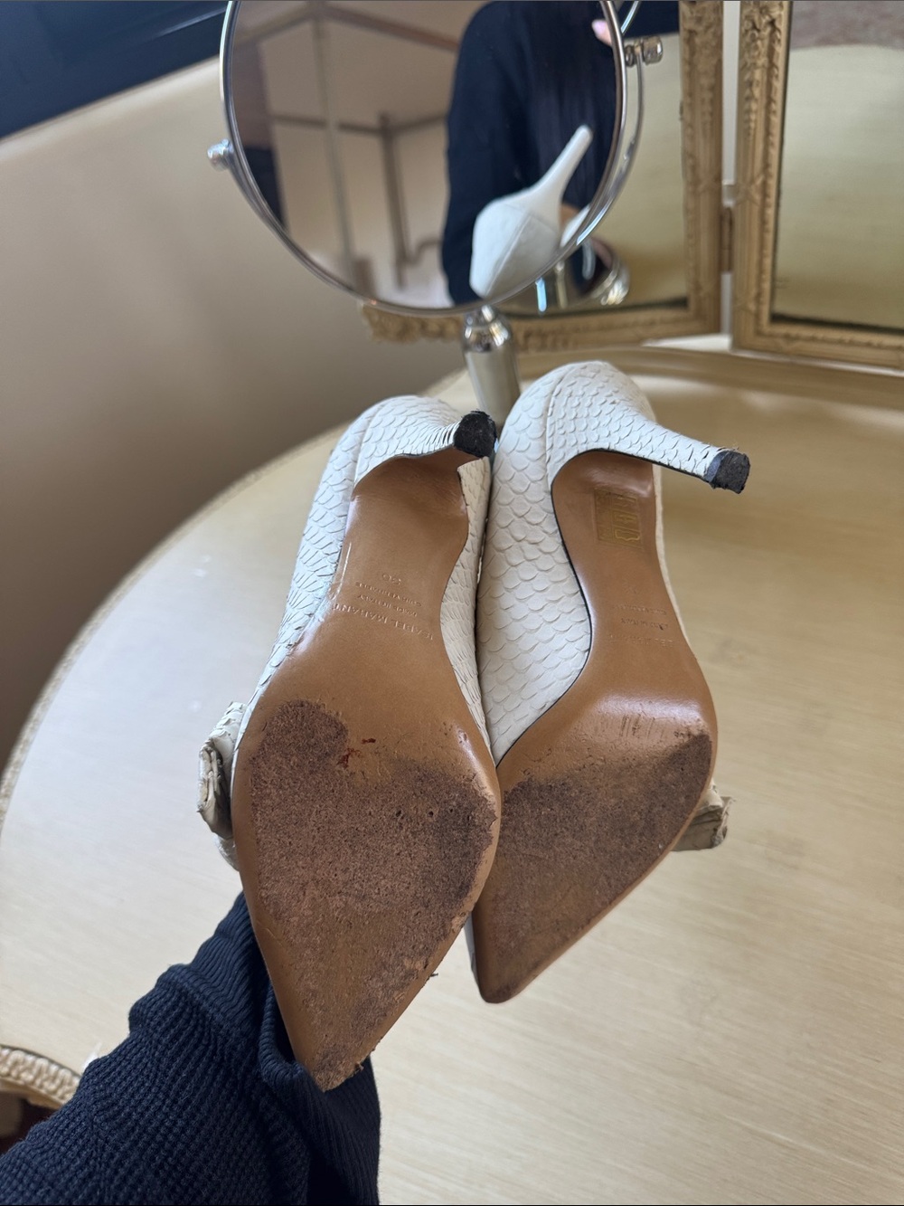 Isabel Marant Cream Pointed-Toe Bow Pumps - Picture 3 of 6